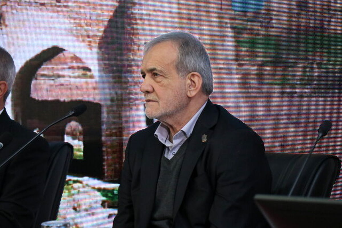 امضای سه تفاهم‌نامه مهم سرمایه‌گذاری در استان کهگیلویه و بویراحمد با حضور رئیس جمهور