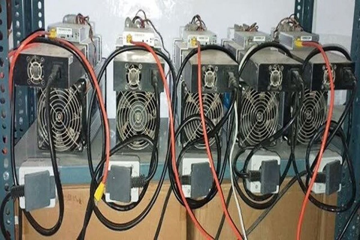 کشف ۱۴ دستگاه ماینر غیرمجاز در کرج