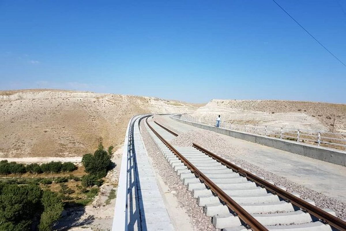 وعده افتتاح راهآهن میانه - اردبیل تا پایان سال جاری