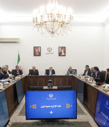 عارف:  عواید حاصله از مصوبه بنزین در قالب کالابرگ به صورت منظم ارائه می‌شود