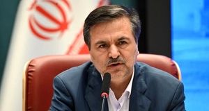 مشاورین املاک با اتباع غیرمجاز قرارداد نبندند