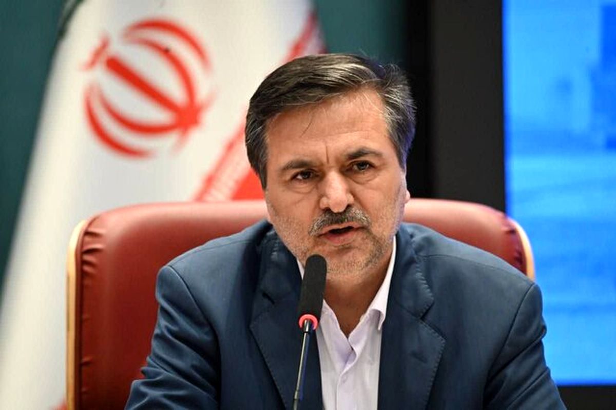 مشاورین املاک با اتباع غیرمجاز قرارداد نبندند